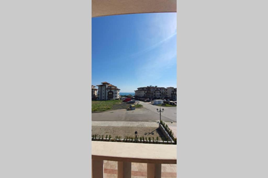 K&K Beach Luxury Apartment Burgas ภายนอก รูปภาพ