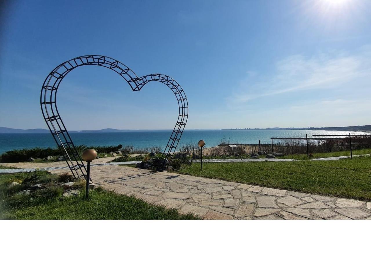 K&K Beach Luxury Apartment Burgas ภายนอก รูปภาพ